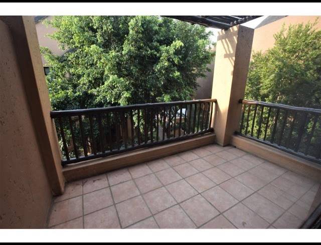 1 BEDROOM APARTMENT FOR SALE IN LONEHILL